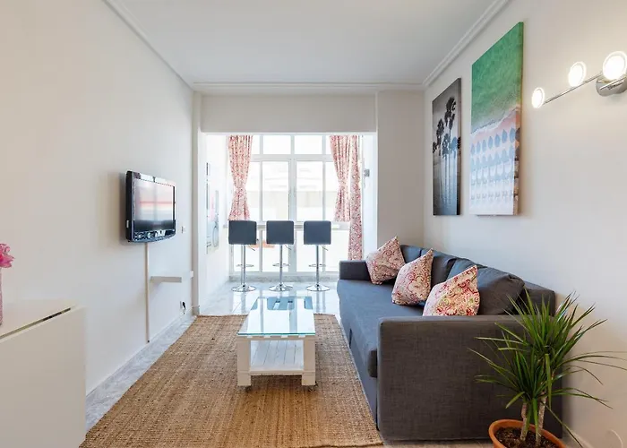 Steps Away From The Sand/ Malagueta Appartement *
